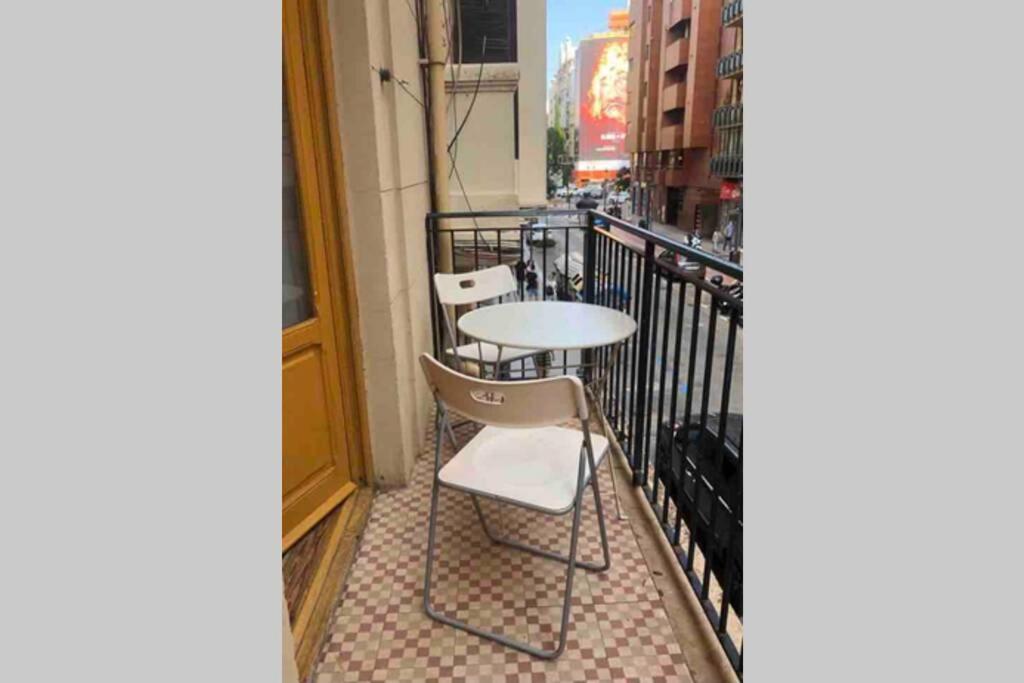 Acogedor Apartamento En Ruzafa-Centro Βαλένθια Εξωτερικό φωτογραφία